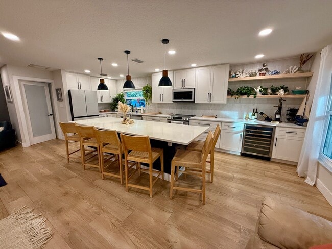 Photo - 1423 Appleton Ave