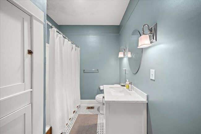 Photo - 1104 N 8th Ave