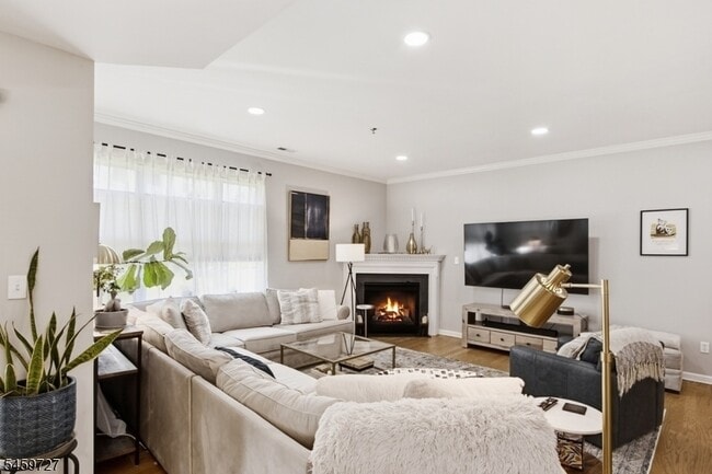 61 Taft Ln