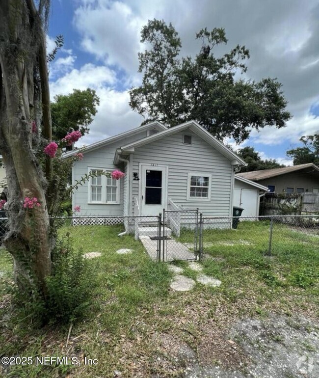 Building Photo - 3617 Smithfield St Rental