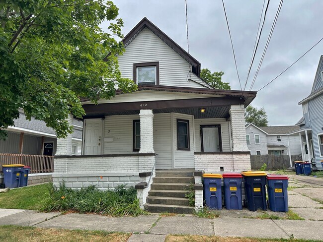 Photo - 652 Chatham St NW Unidad Apt 1A