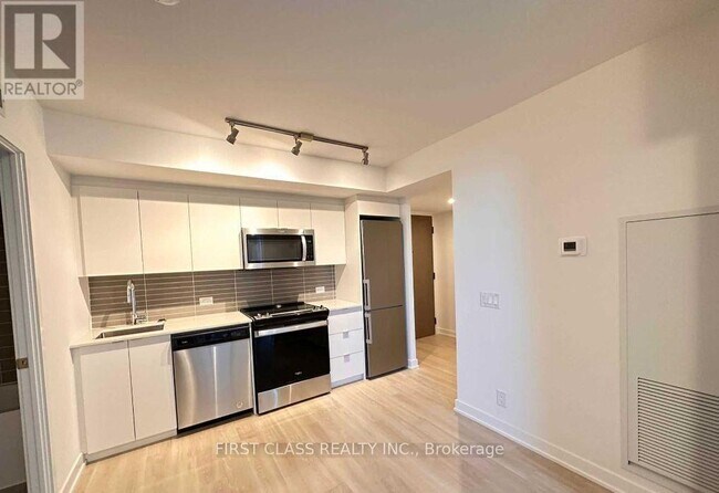 Photo - 30 Tretti Wy Unit 526