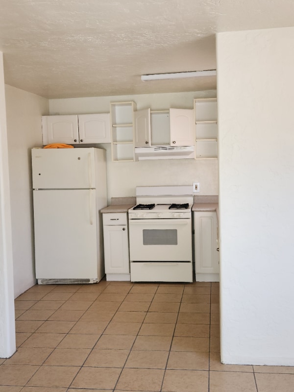 Photo - 2140 N Forgeus Ave Unit 2140 N Forgeus Ave
