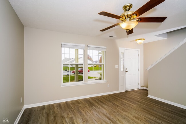 Photo - 1991 Calvert Cir