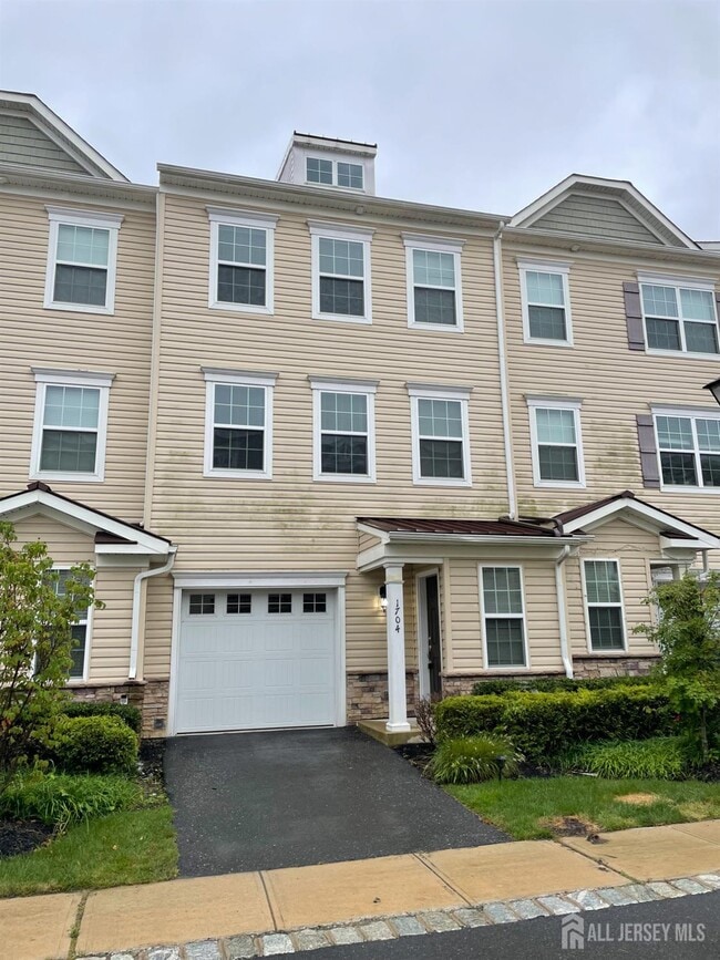 Building Photo - 1704 Hights Farm Rd S Rental