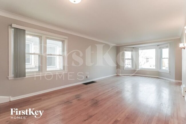 Photo - 6531 S Kostner Ave