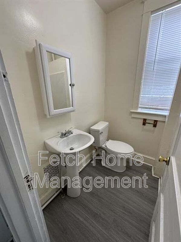 Photo - 431 Fremont St