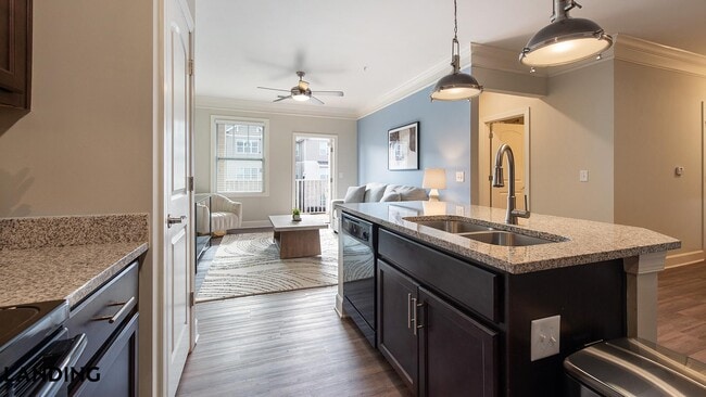 Photo - 3000 Daventry Cir Unidad 10202