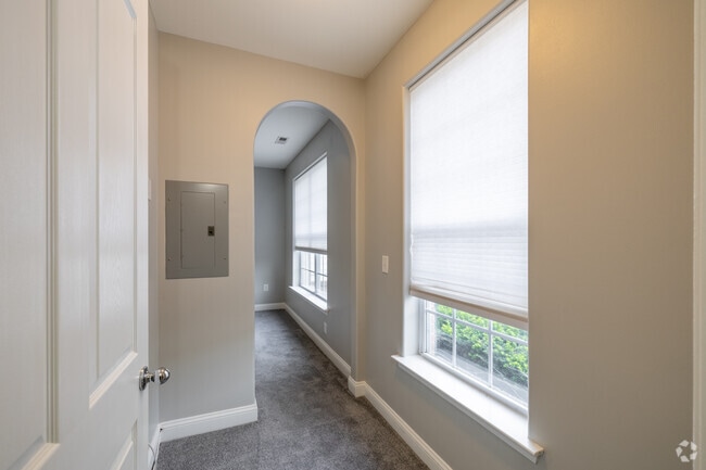 1BR, 1.5BA - 816SF - The Andover - Den/Office