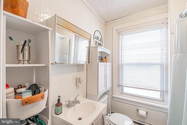 Photo - 330 W 3rd Ave Unit 2