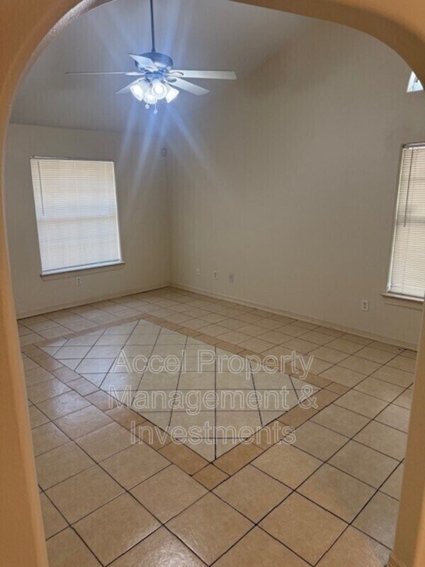 Photo - 1902 Bahamas Dr Unit #3