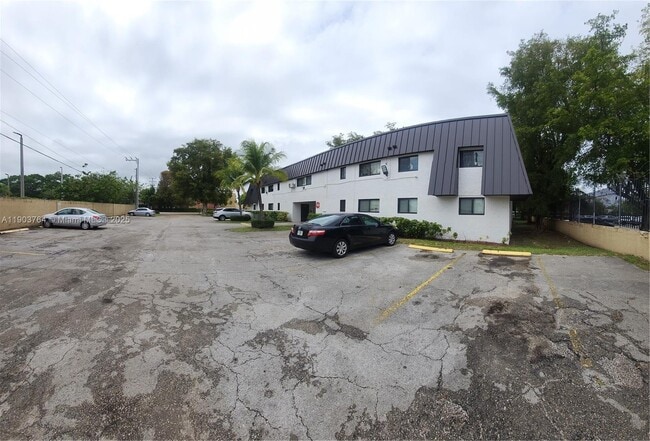 Photo - 19600 SW 110th Ct Unit 207