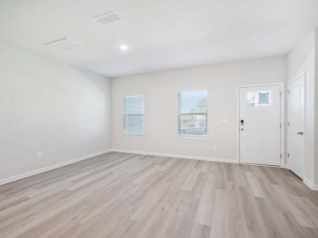 Photo - 710 Southland Dr