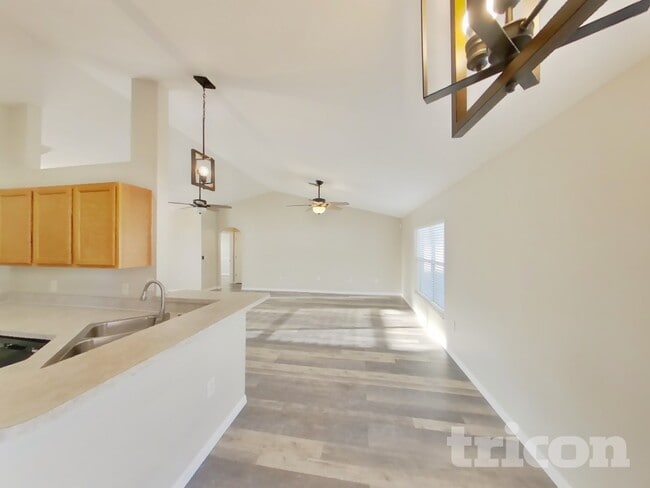 Photo - 3130 Wiltshire Ave