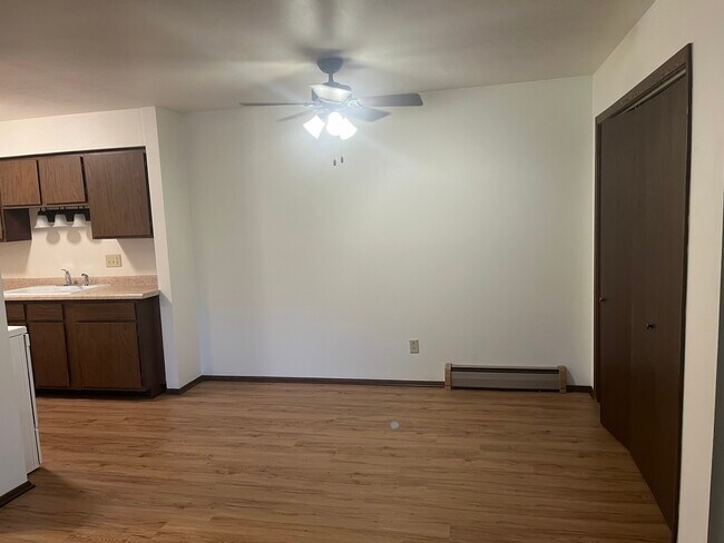 Photo is for illustrative purposes and may not reflect exact layout. - 1803 Stonebridge Rd Unit 101