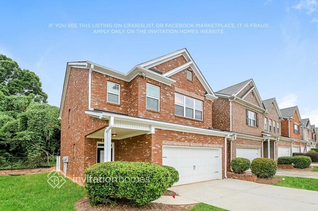 215 Green Bridge Ct SE