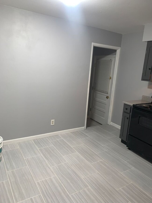 Photo - Beautiful 3 bed 1 bath home.  Wait till yo...