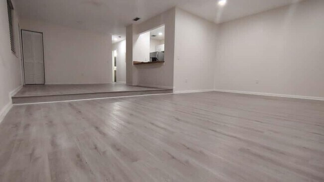 Photo - 2707 Lowson Blvd