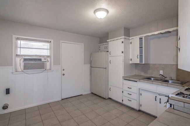 Photo - Cute 2-Bedroom Duplex Coming Soon!