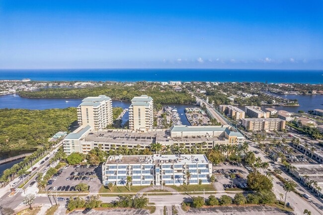 Photo - 100 NE 6th St Unidad 309