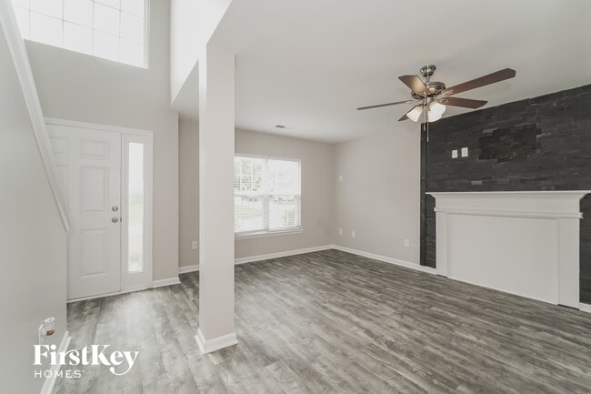 198 Fairmont Cir