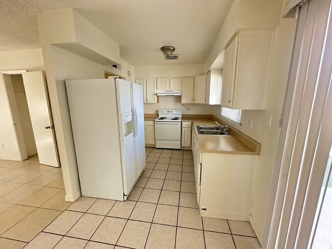 Photo - 7109 W Wolf St