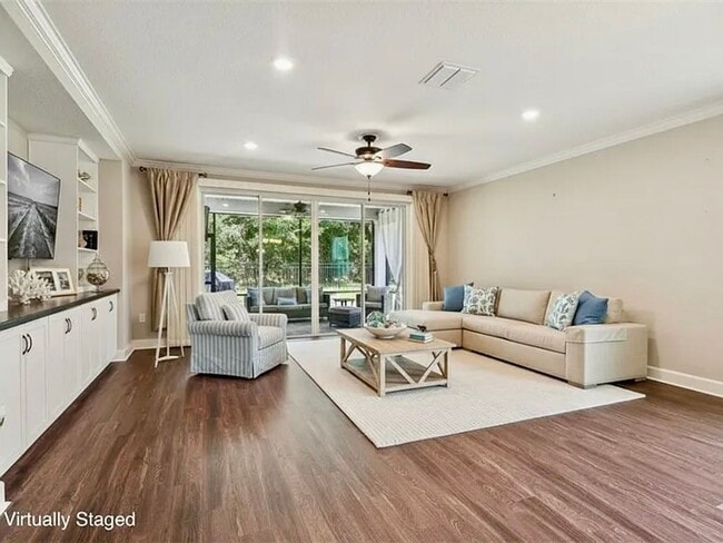 Photo - 85311 Champlain Dr