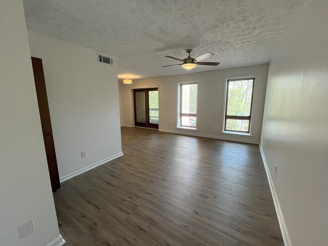 Photo - 44710 Beechwood Ct