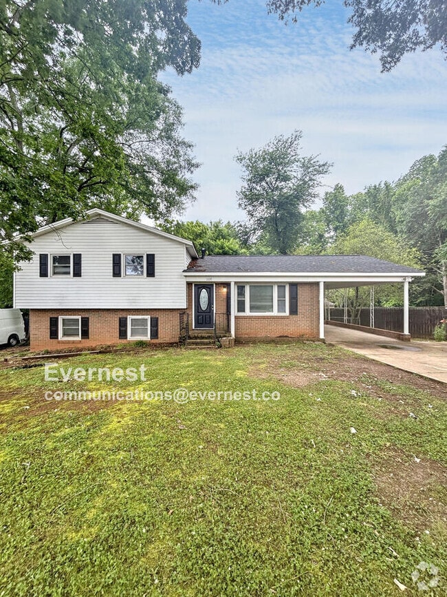 Building Photo - 1109 Woodhaven Dr Rental