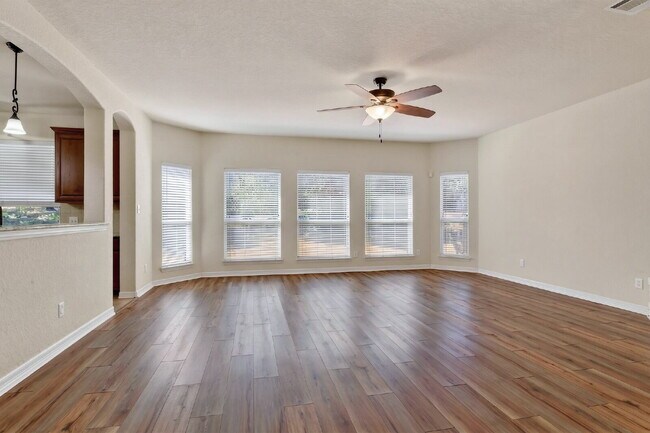 9118 Overlook Ridge