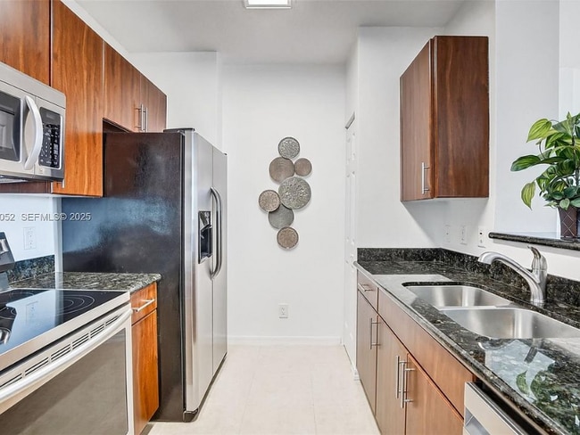 Photo - 2421 NE 65th St Unit 22