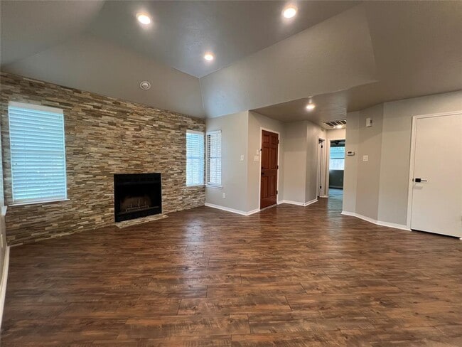 Photo - 2908 Wadsworth Way
