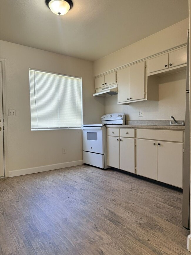 Photo - 328 W 13th St Unit 328-B