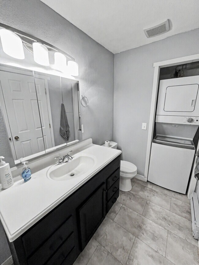 Photo - 8612 Boundary Ave