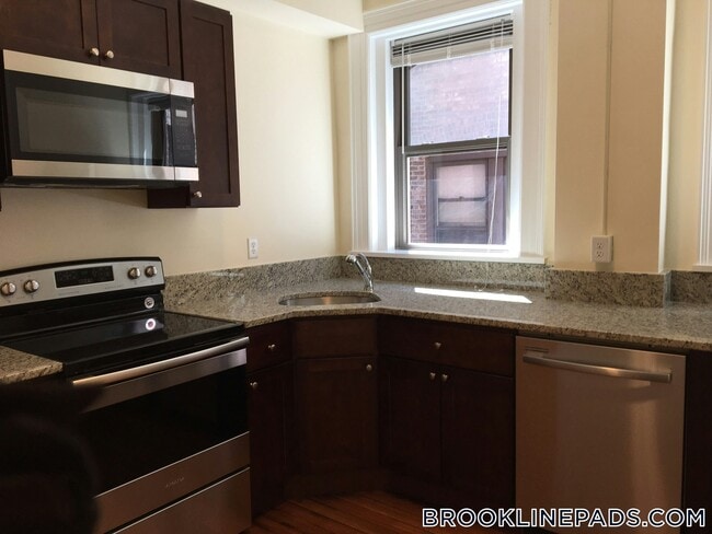 Photo - 1463 Beacon St Unit 43