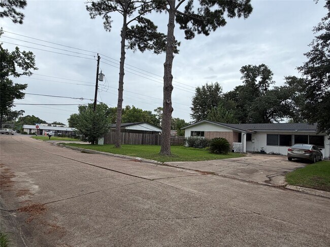 Photo - 9507 Vogue Ln
