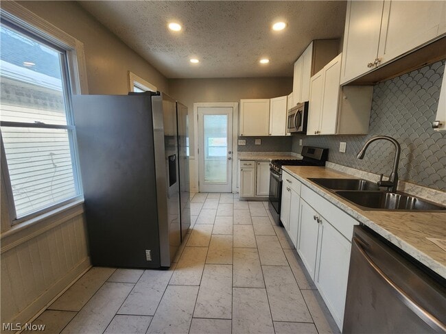 Photo - 3709 E 69th St