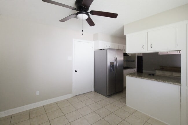 2106 Rose Rd