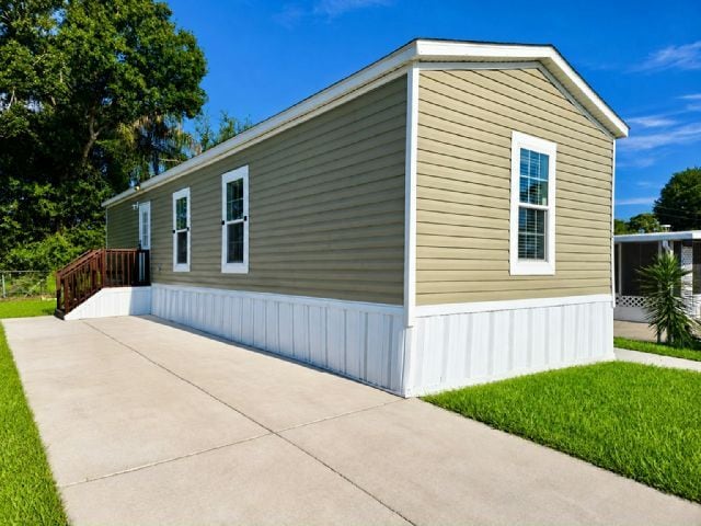 Building Photo - 21 Stebbins Dr