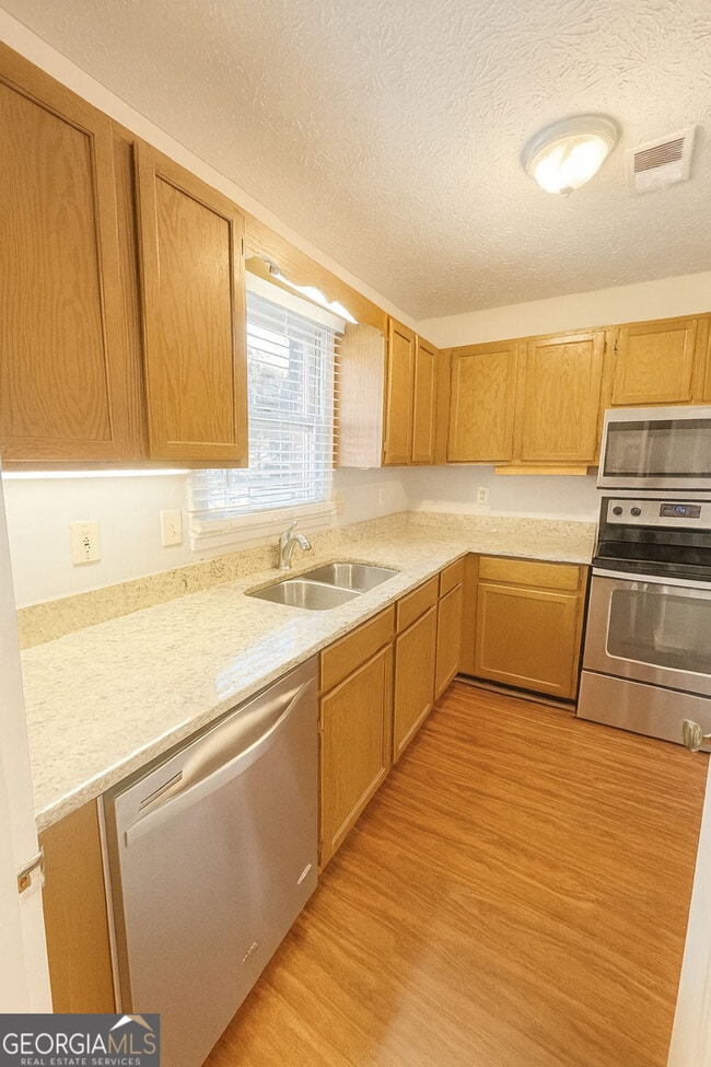 Photo - 2900 Webb Bridge Rd