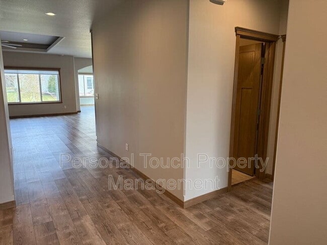 Photo - 7352 Eagle Point Dr S