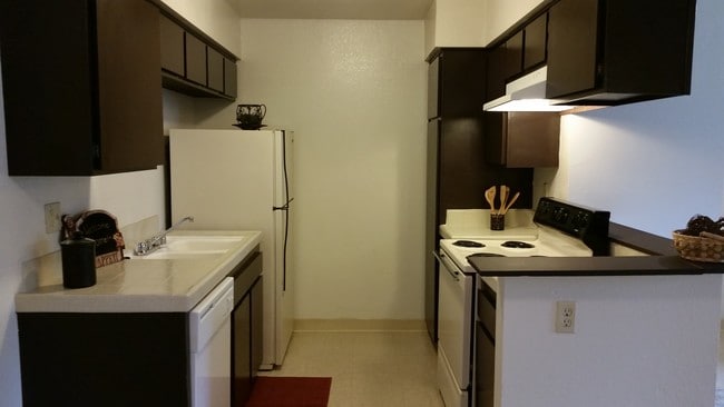 Ming Tree Apartments