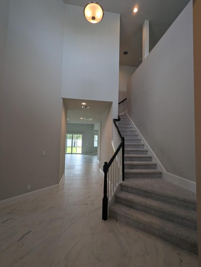 9292 Crestview Cir House House Rental in Palm Beach Gardens, FL