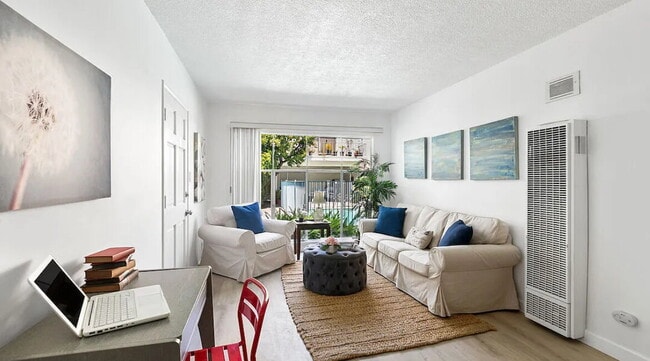 Building Photo - Modern Lifestyle Living Close to Santa Mon... Rental