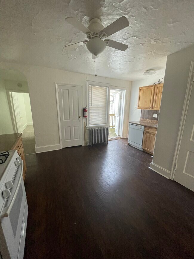 Photo - 221 High St Unit 4