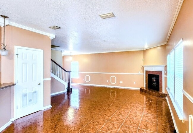 Photo - Spacious 4-bedroom, 3-bath home in desirab...
