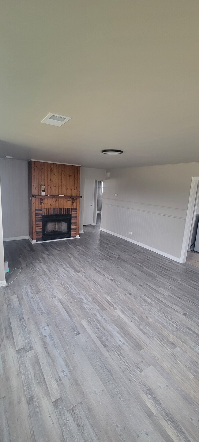 Photo - 235 Indianwood Blvd