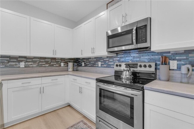 Photo - 21068 NE 8th Ave