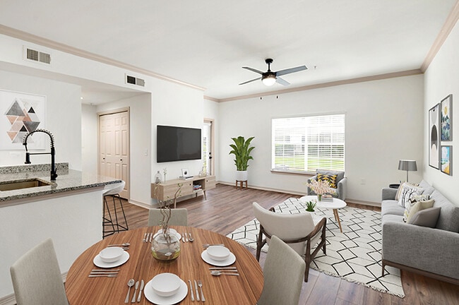 Photo - Cortland Wortham