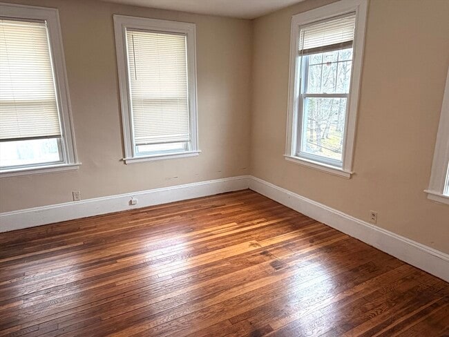 Photo - 182 Princeton Ave